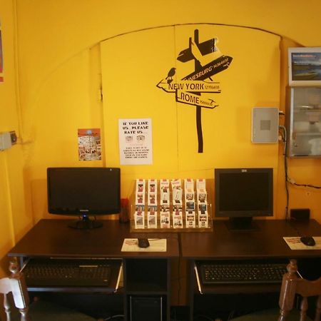The Mellow Monkey Hostel ซาดาร์ ภายนอก รูปภาพ